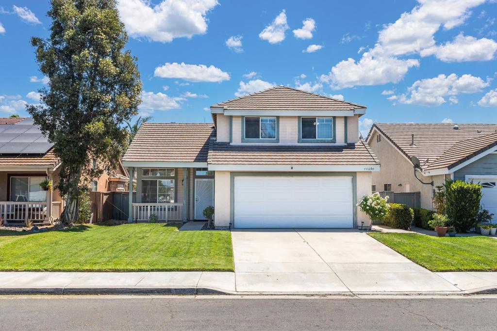 44694 Via Lucido Property Photo 2