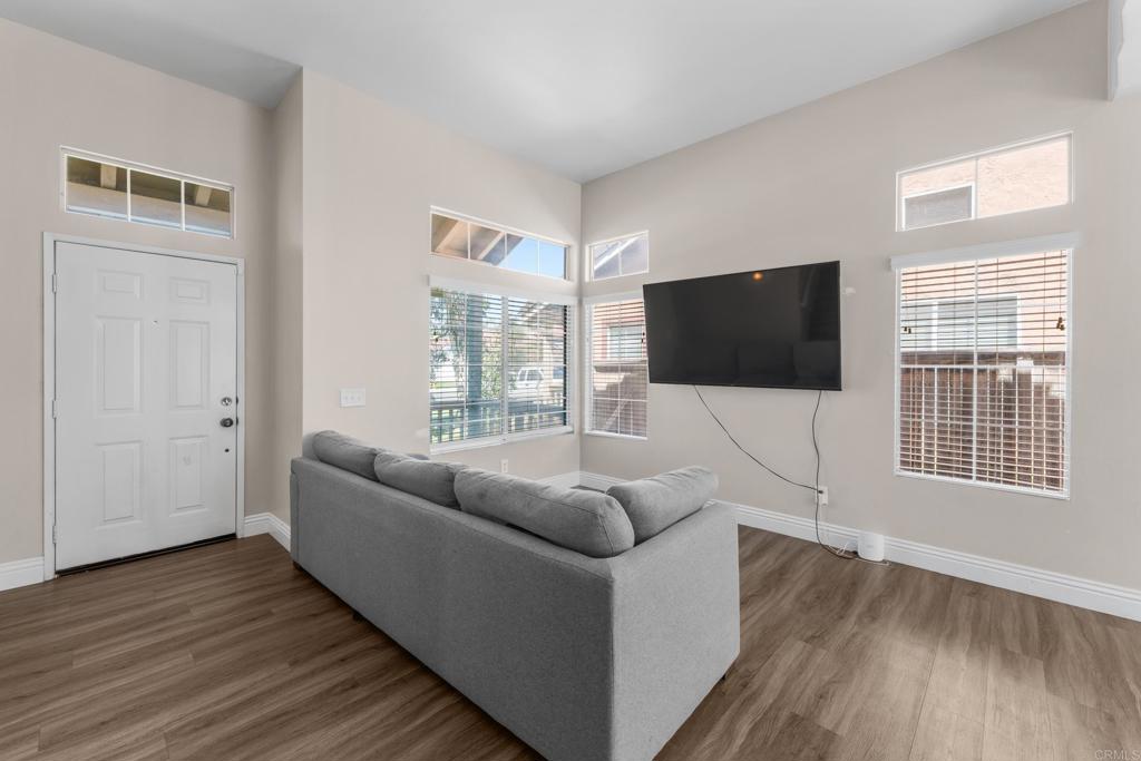 44694 Via Lucido Property Photo 7