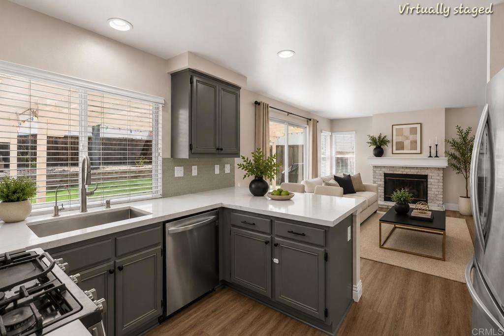 44694 Via Lucido Property Photo 12