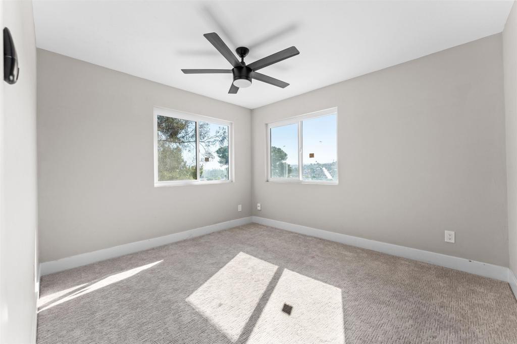 9321 Riverview Avenue Property Photo 12