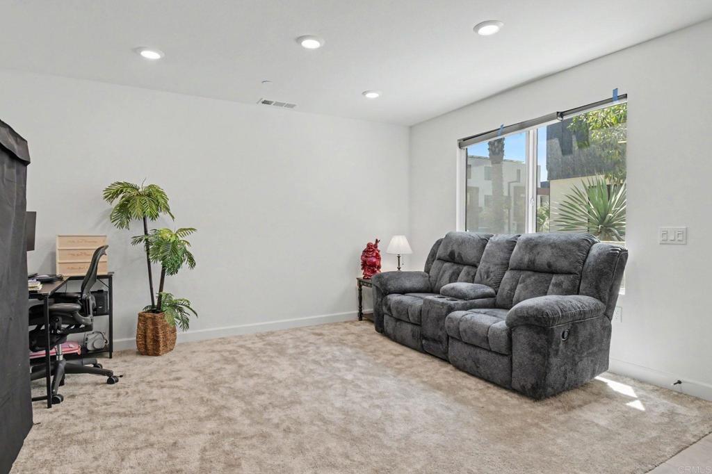 2416 Cascalote Loop Property Photo 14