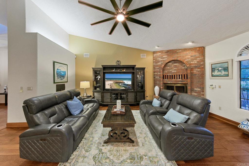 15404 El Capitan Real Ln Property Photo 14