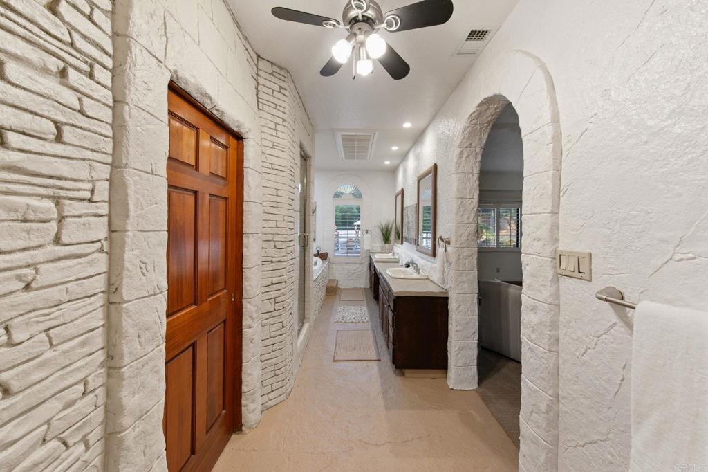 15404 El Capitan Real Ln Property Photo 30