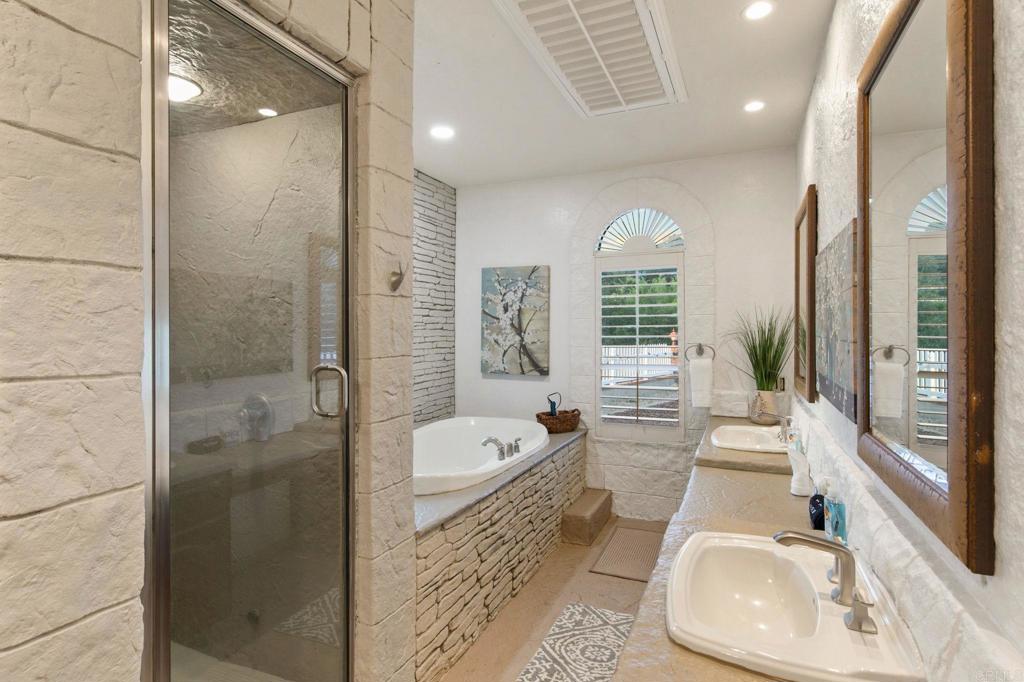 15404 El Capitan Real Ln Property Photo 32