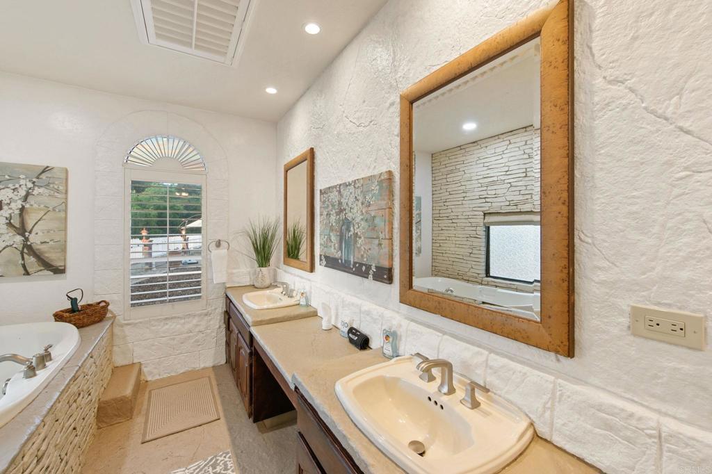 15404 El Capitan Real Ln Property Photo 34