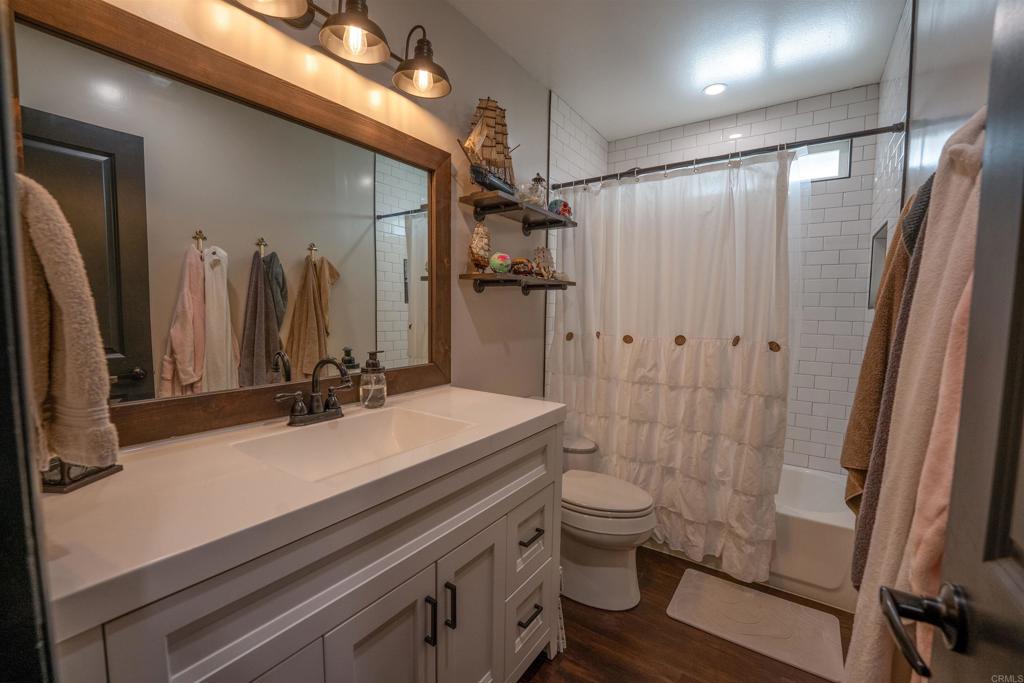 10046 Woodrose Avenue Property Photo 13