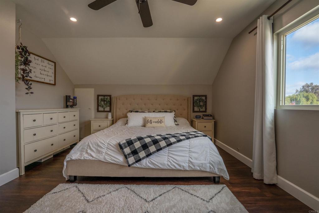 10046 Woodrose Avenue Property Photo 15