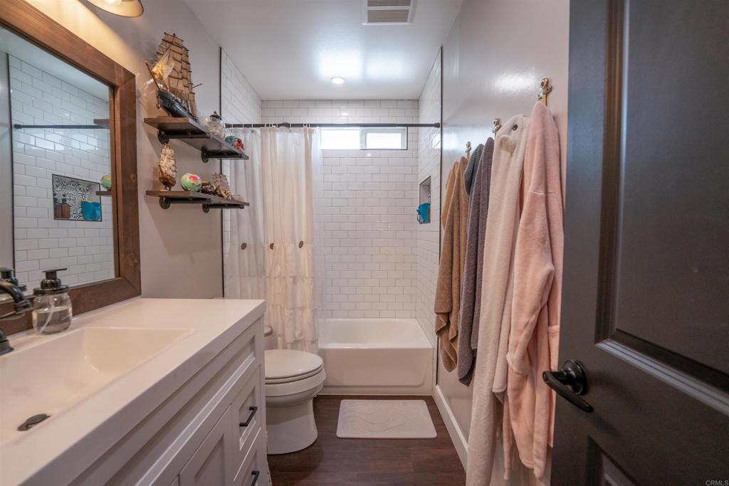 10046 Woodrose Avenue Property Photo 20