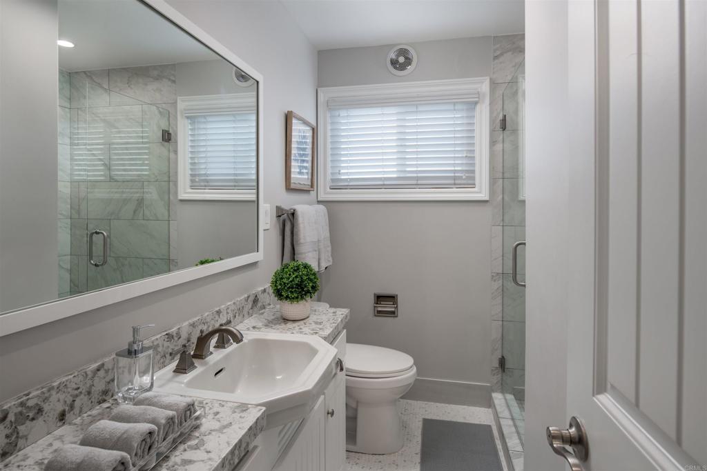 856 Olive Property Photo 9