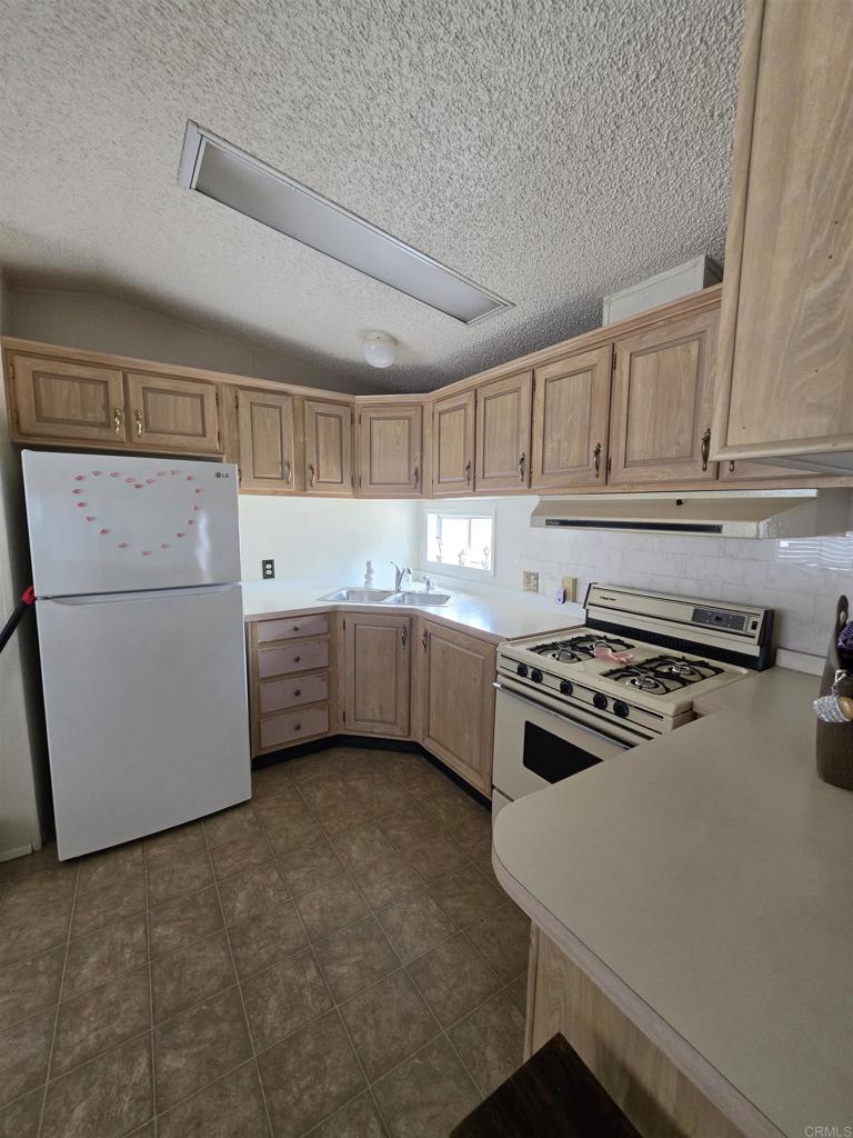 1425 2nd Avenue 219 Property Photo 7