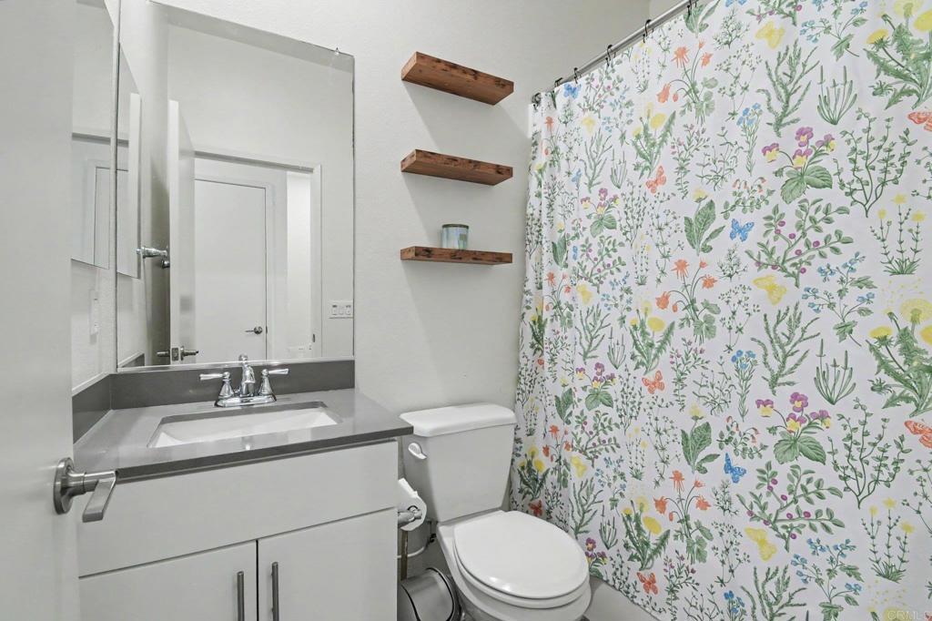 5212 Beachfront Cove Street 37 Property Photo 23