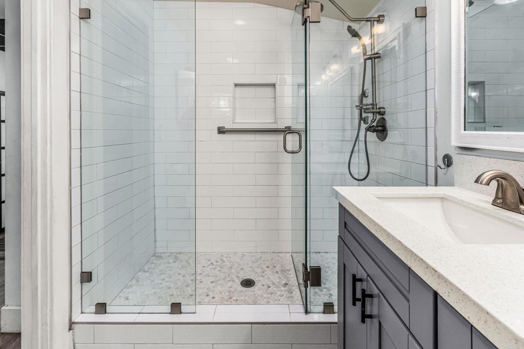 3167 Myrtle Avenue Property Photo 10