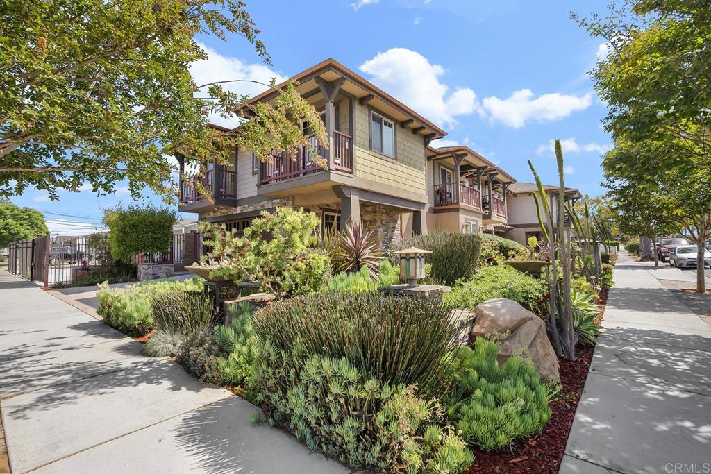 249 Del Mar Avenue Property Photo 3