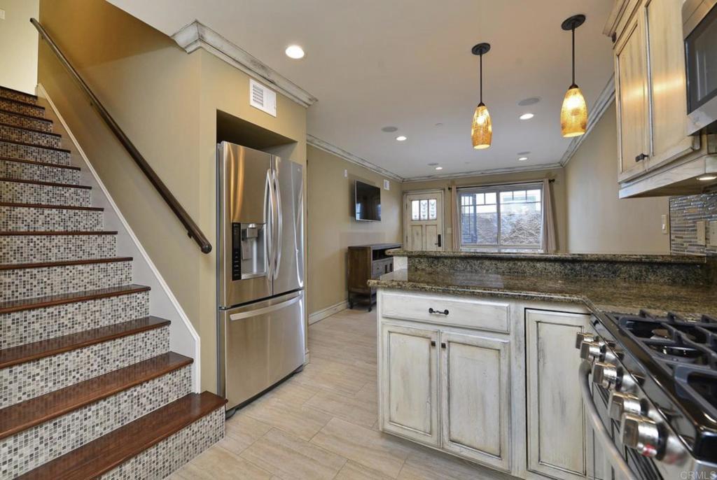 249 Del Mar Avenue Property Photo 10