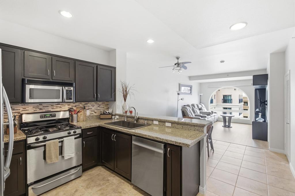 450 J Street 7061 Property Photo 1