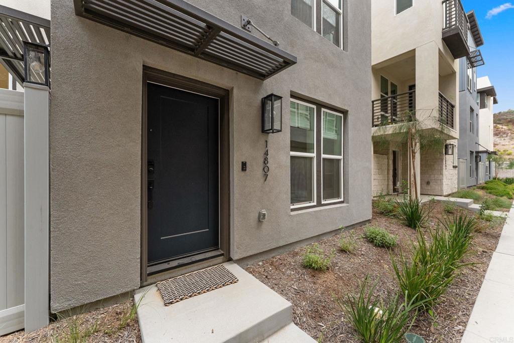 14807 Temescal Way Property Photo 20