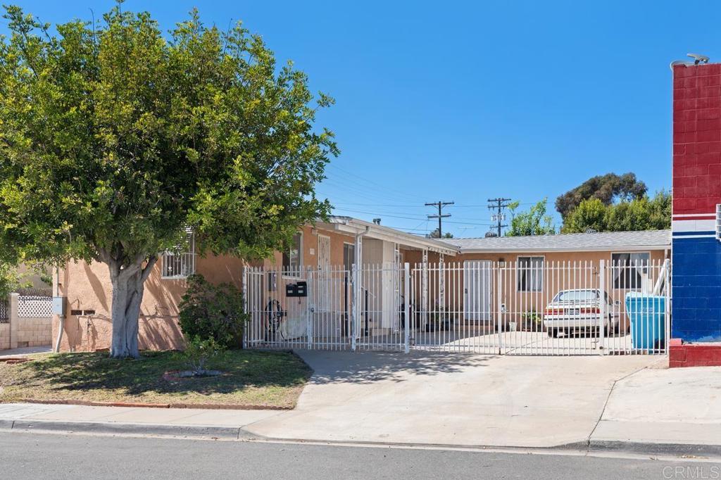 4728 , 4730 Myrtle Avenue Property Photo 1