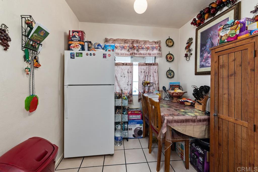 4728 , 4730 Myrtle Avenue Property Photo 24