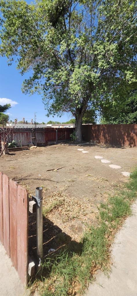 44524 Calexico Street Property Photo 2