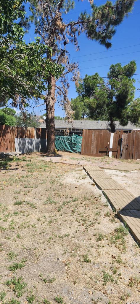 44524 Calexico Street Property Photo 6