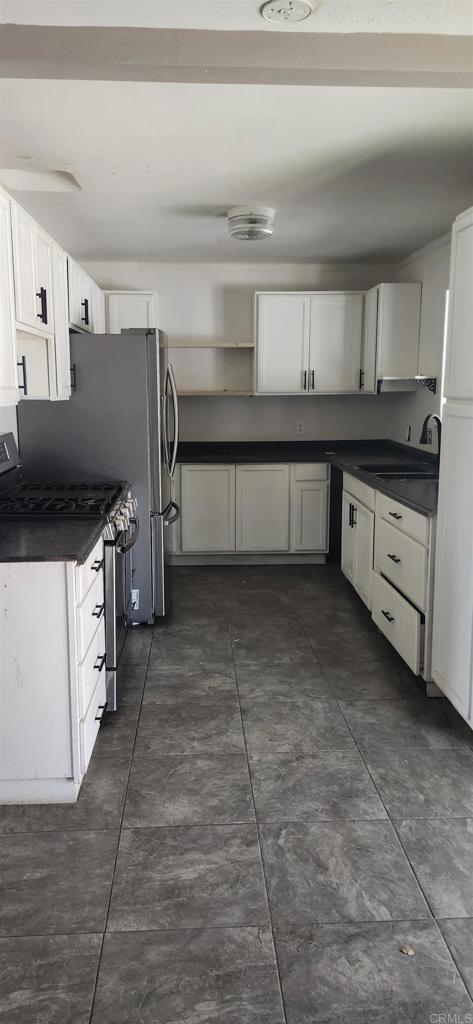 44524 Calexico Street Property Photo 13