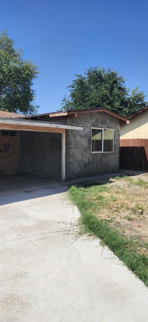 44524 Calexico Street Property Photo 27