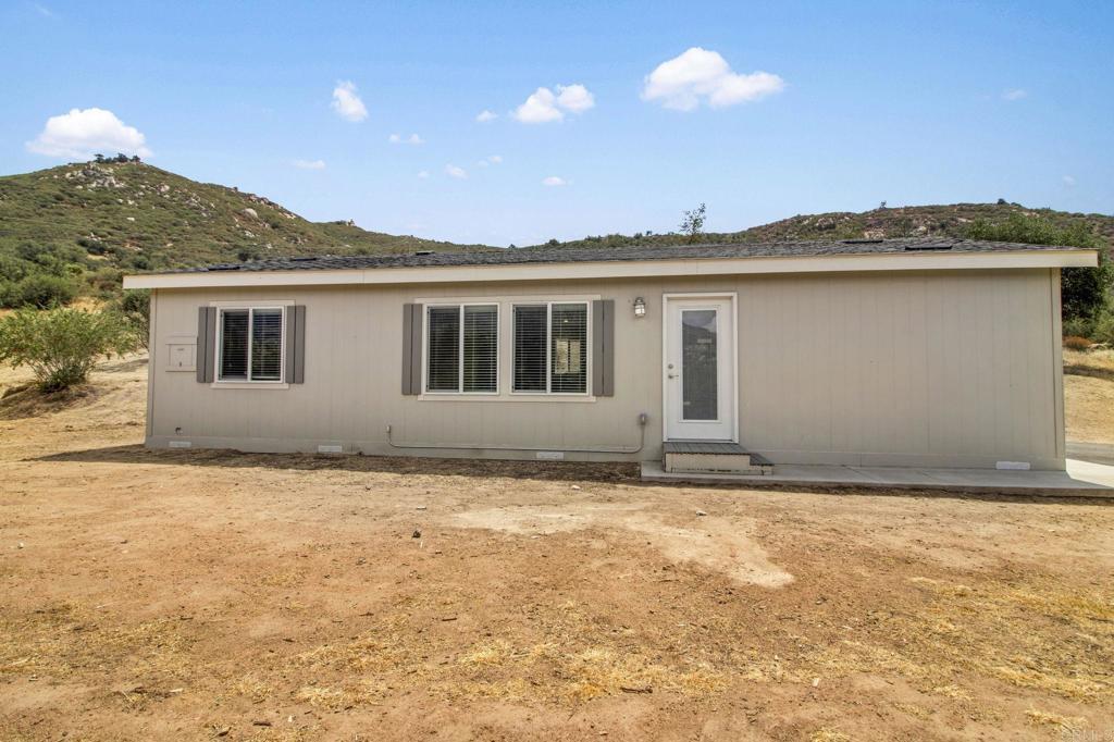 23671 Echo Hills Road Property Photo 1