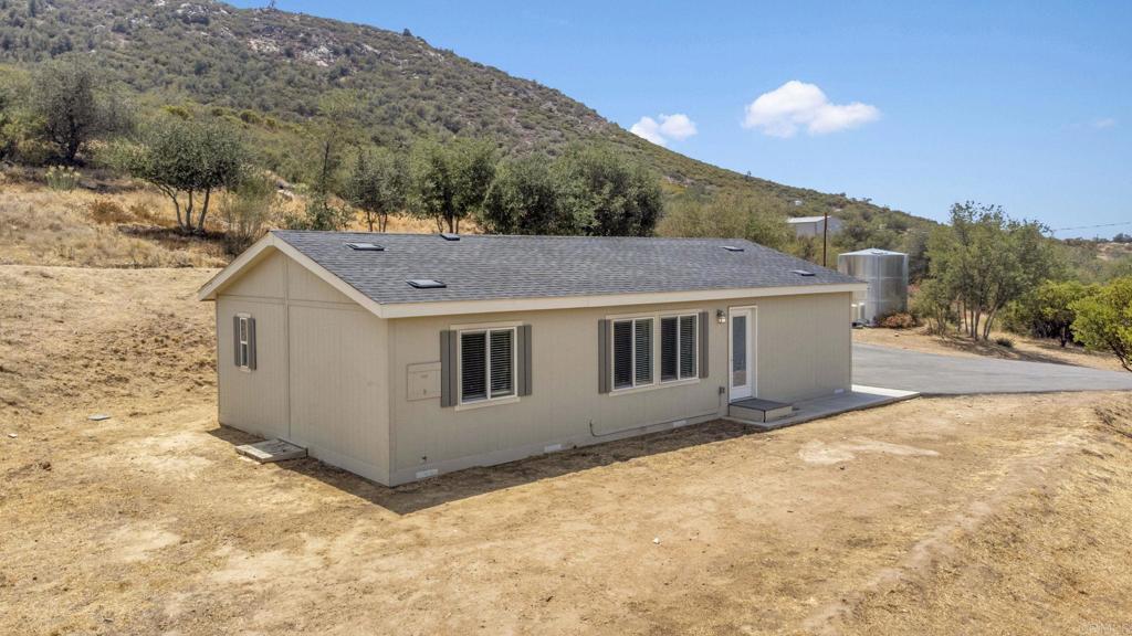 23671 Echo Hills Road Property Photo 2