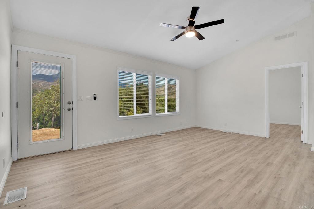 23671 Echo Hills Road Property Photo 4