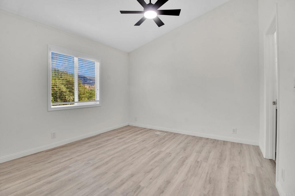 23671 Echo Hills Road Property Photo 6