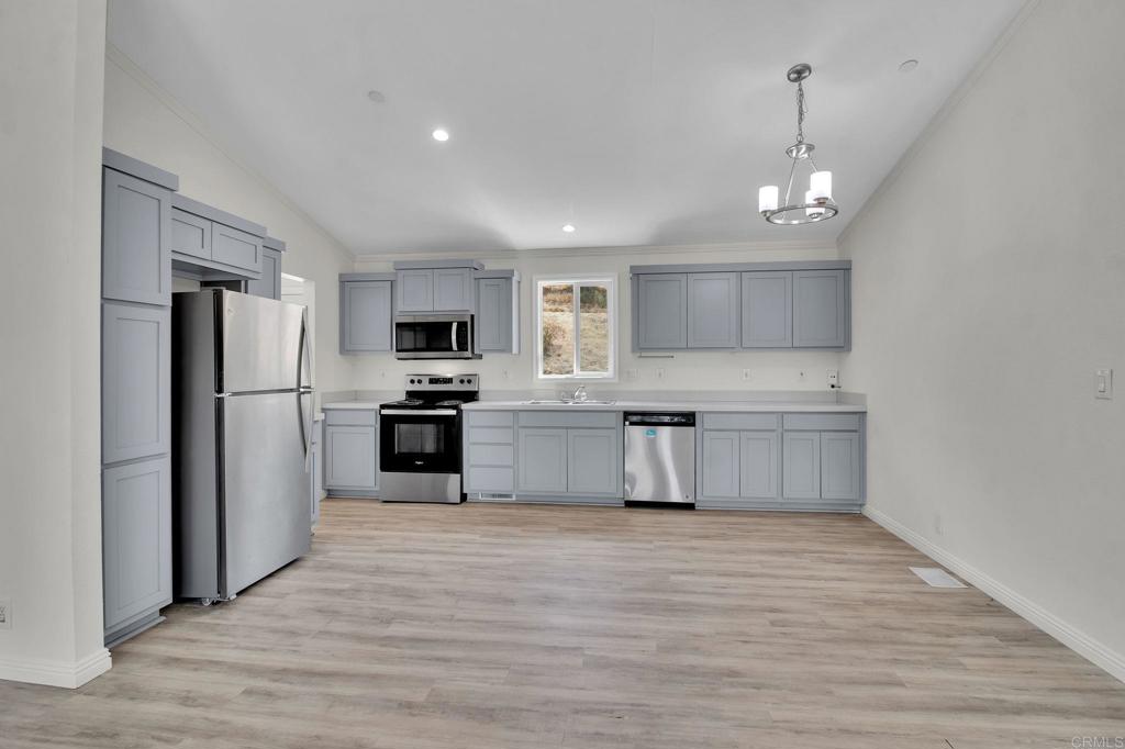 23671 Echo Hills Road Property Photo 16