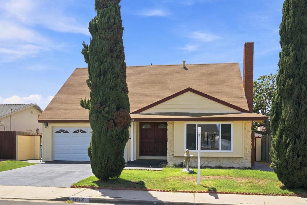1614 Arequipa Street Property Photo 3