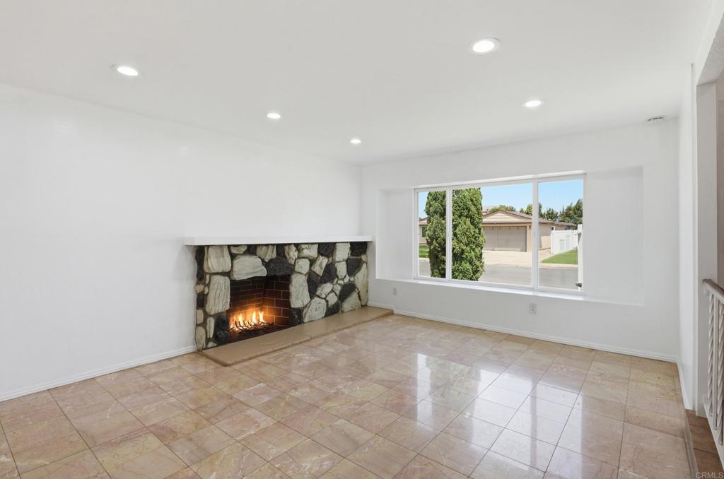 1614 Arequipa Street Property Photo 10