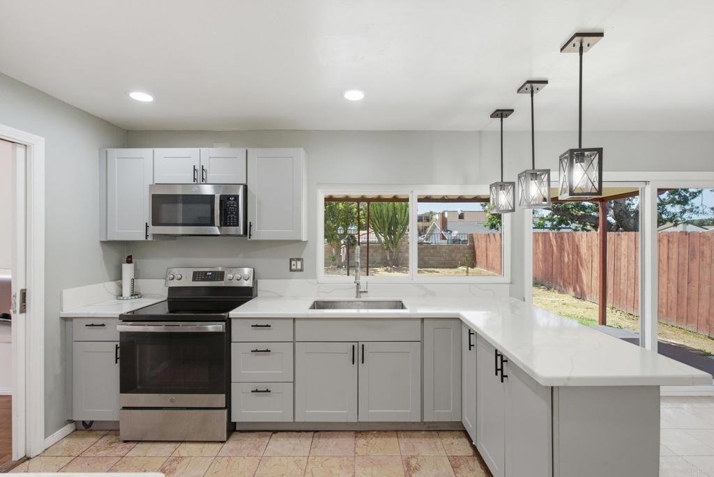 1614 Arequipa Street Property Photo 13