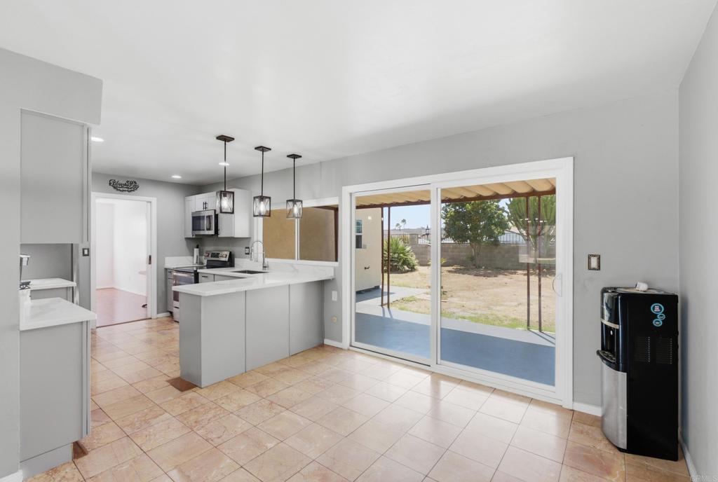 1614 Arequipa Street Property Photo 14