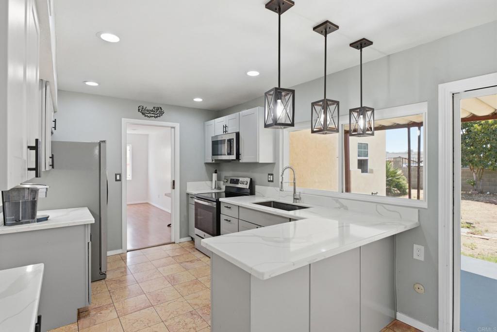 1614 Arequipa Street Property Photo 15