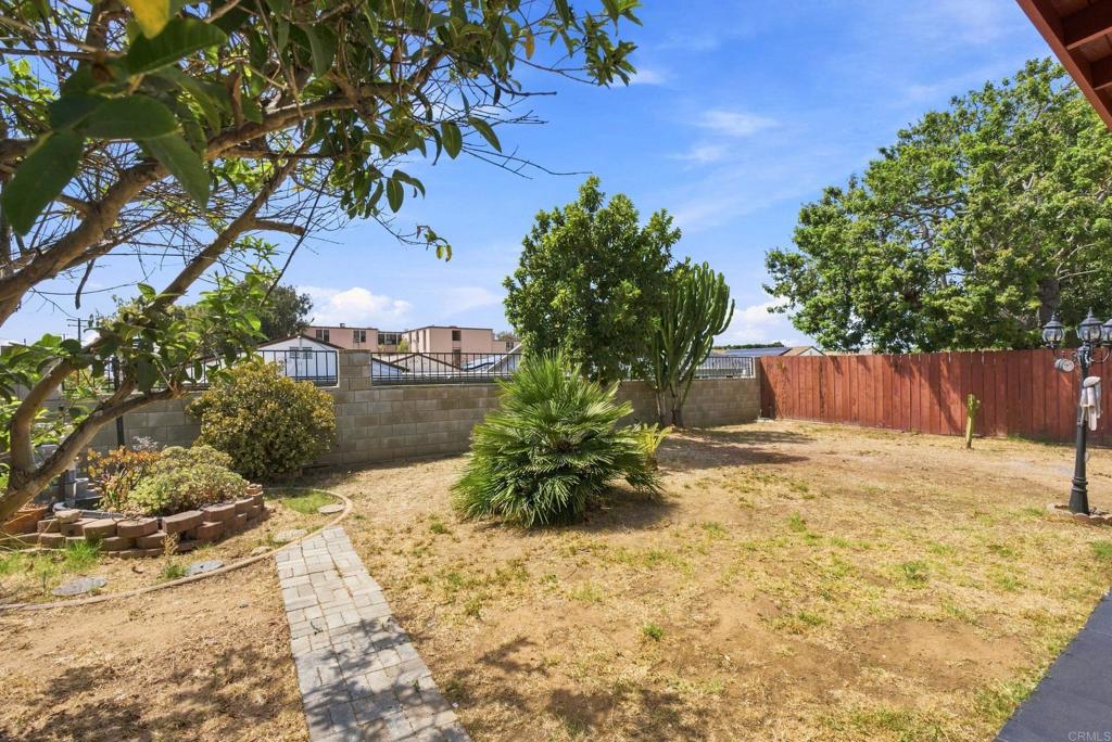 1614 Arequipa Street Property Photo 22