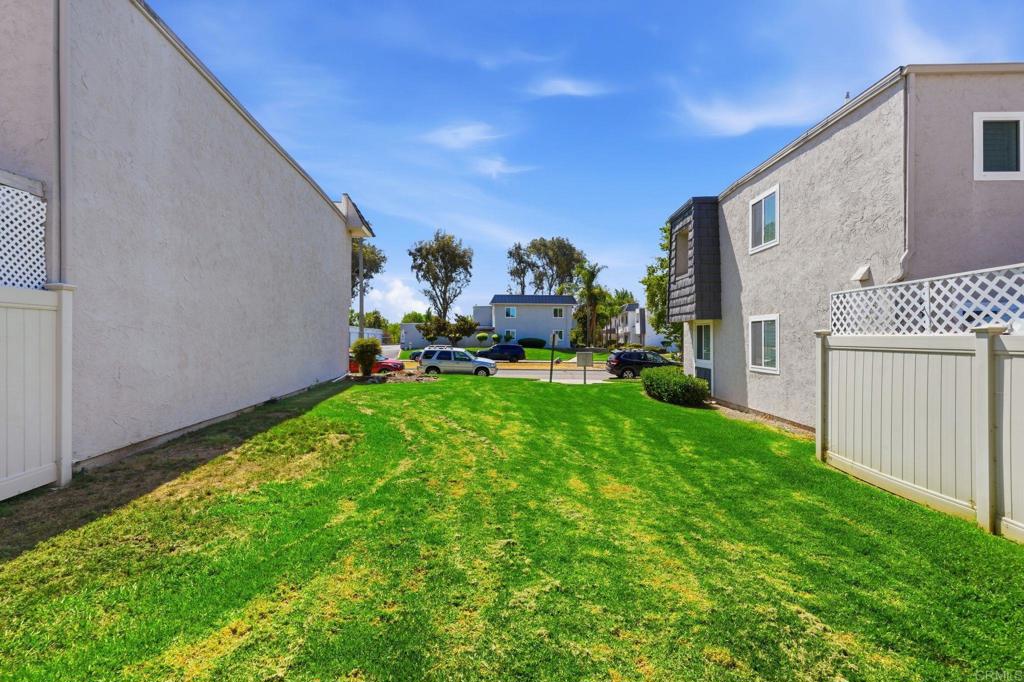 9416 Carlton Oaks Drive B Property Photo 20