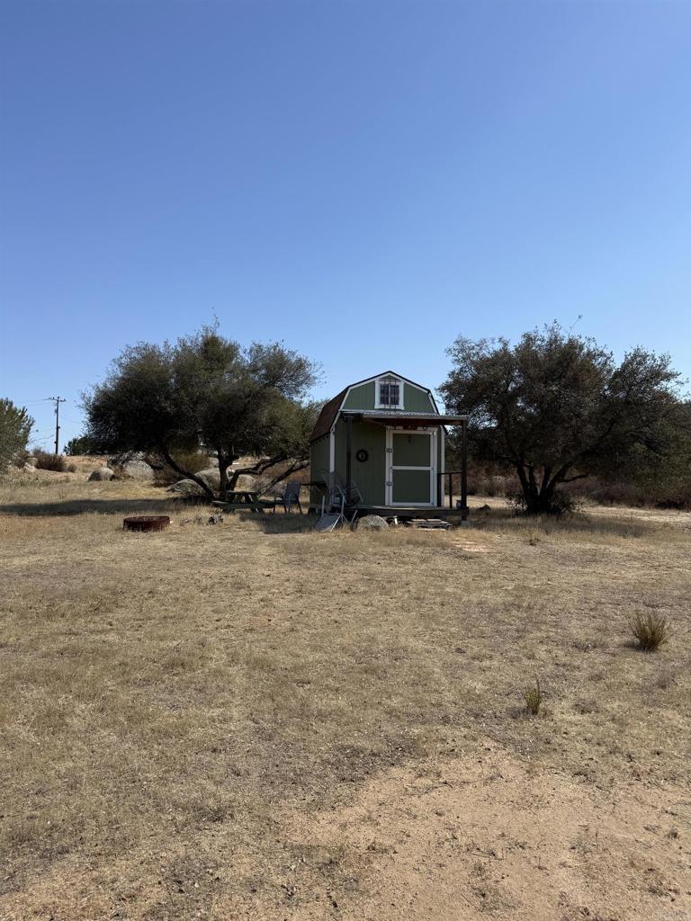 1085 Harris Ranch Rd Property Photo 22
