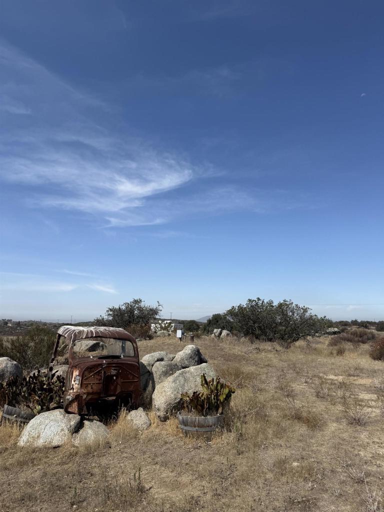 1085 Harris Ranch Rd Property Photo 39