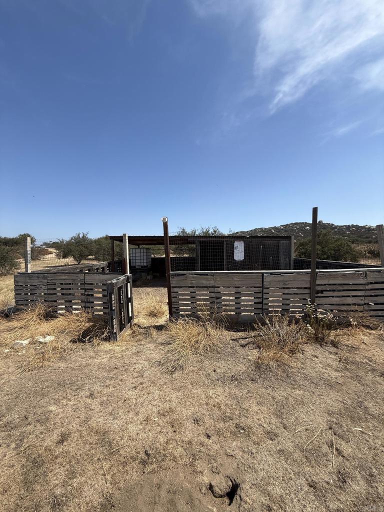 1085 Harris Ranch Rd Property Photo 46