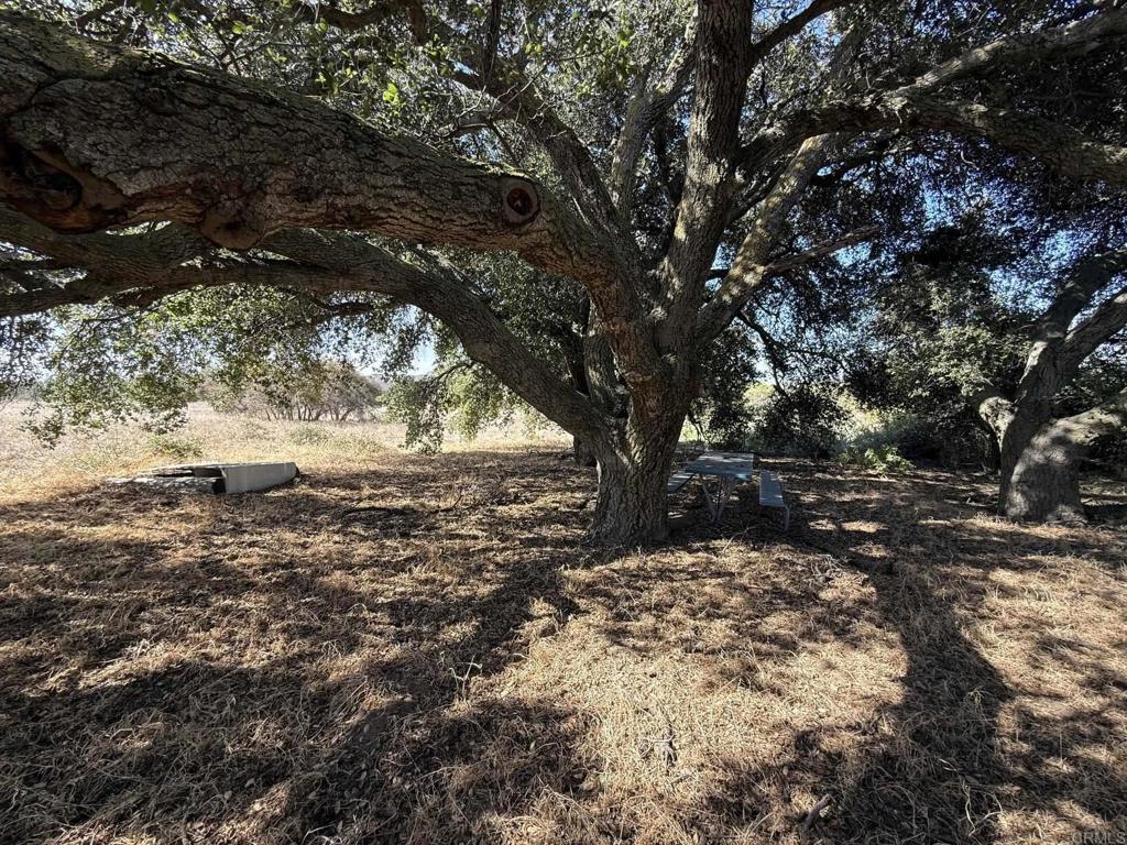 Harris Ranch Rd Property Photo 9