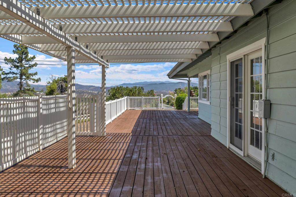 1752 Grove Road Property Photo 15