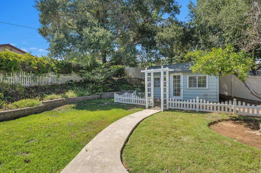 1752 Grove Road Property Photo 17