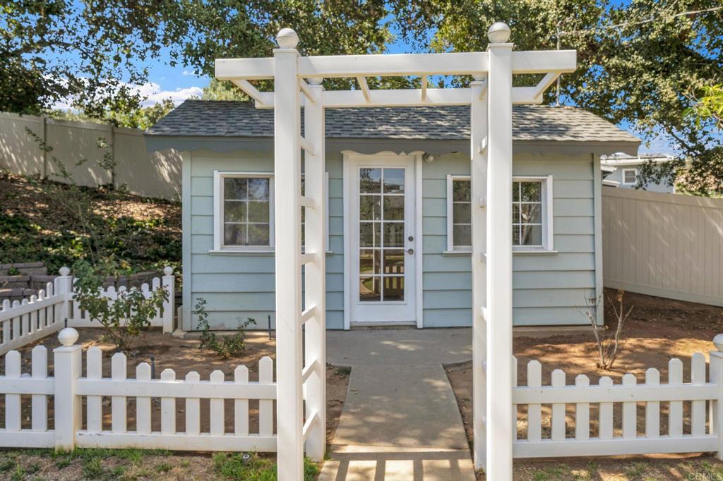 1752 Grove Road Property Photo 18