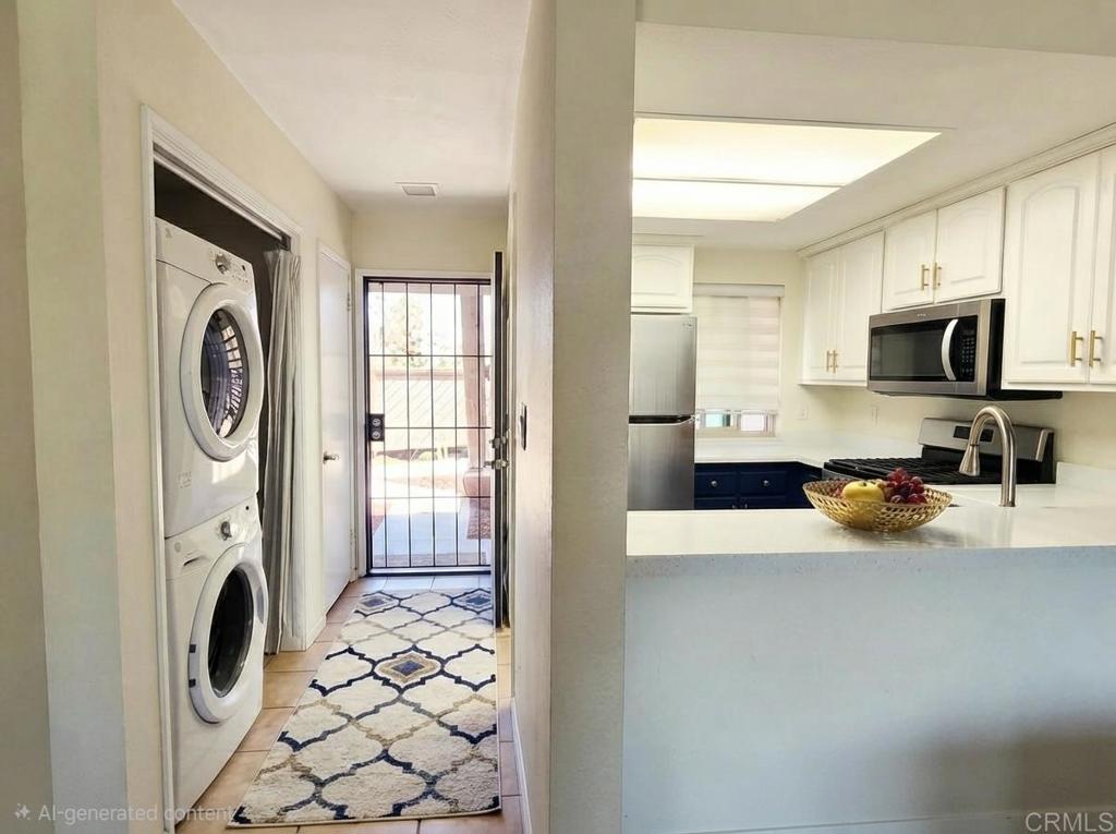 1677 Melrose Av E Property Photo 5