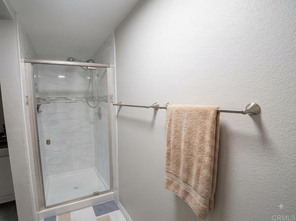 1677 Melrose Av E Property Photo 7
