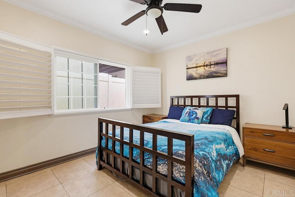 728 Jamaica Court Property Photo 35
