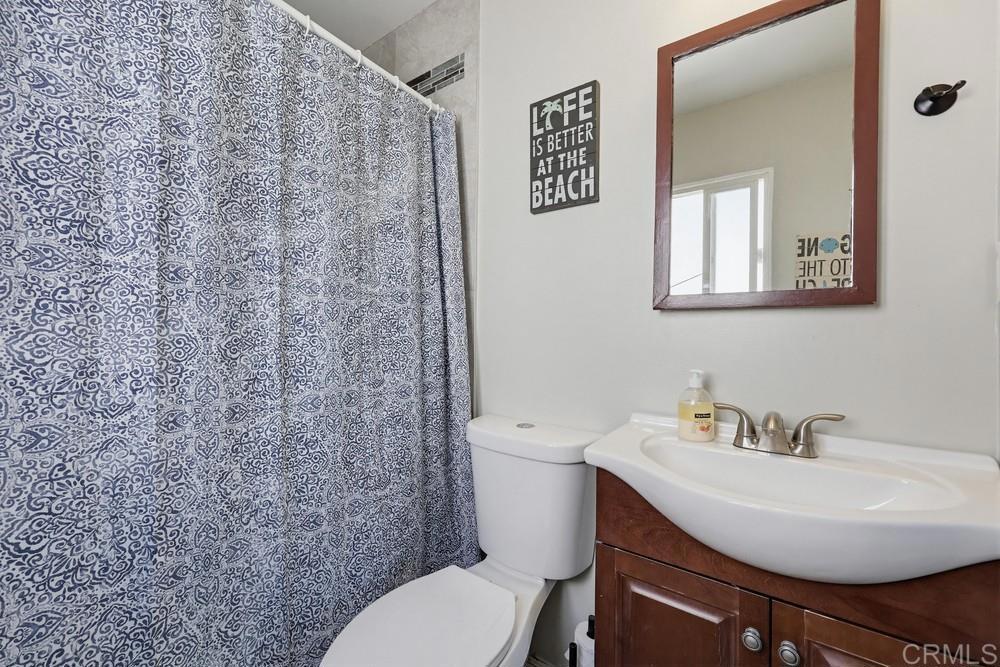 728 Jamaica Court Property Photo 57