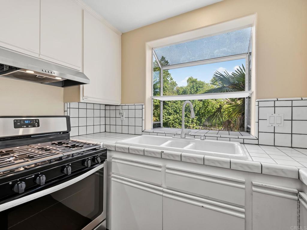 553 A Hygeia Property Photo 22